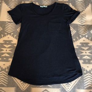 Maurices v neck tee shirt